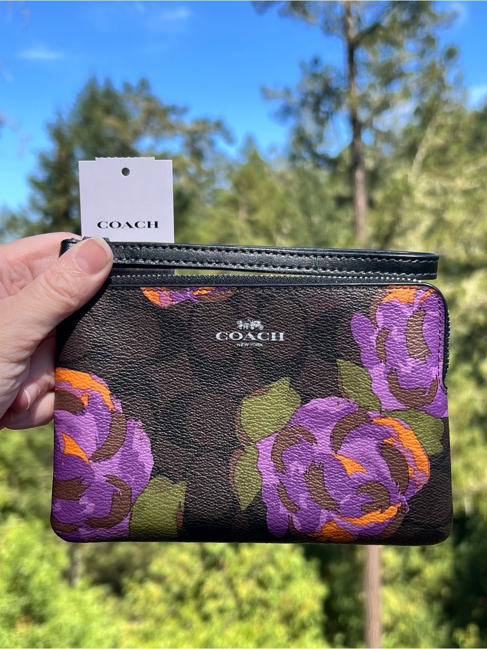 COACH Corner Zip Wristlet Wallet Signature Canvas NWT